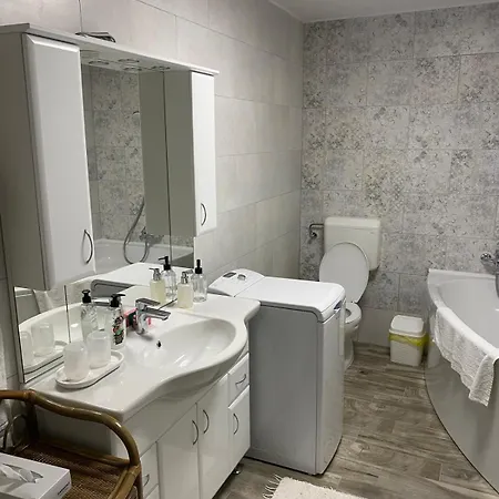 Liget Vendeghaz Apartment
